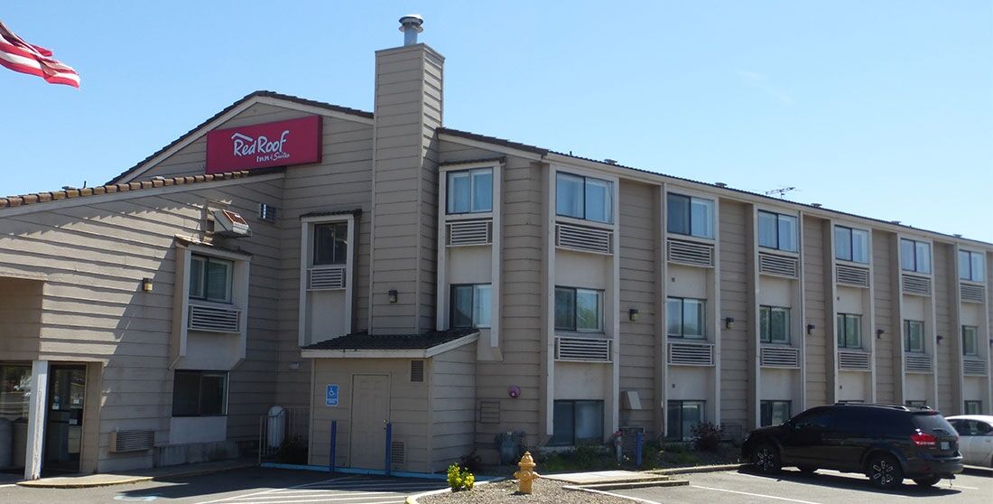 Ramada By Wyndham Medford Airport North Motel Екстериор снимка